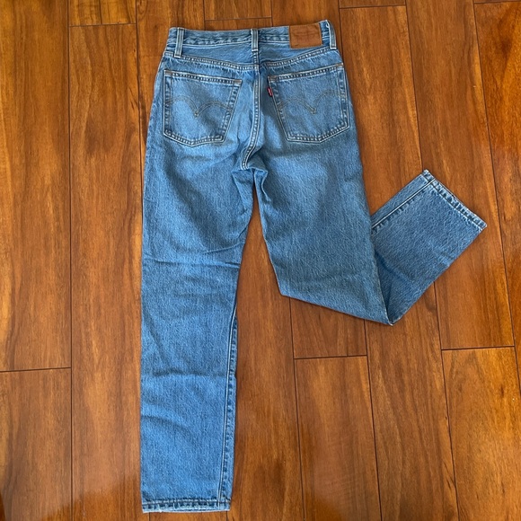 Levi’s 501 Blue Jeans with Distressed Detail Size 24 - Picture 3 of 6